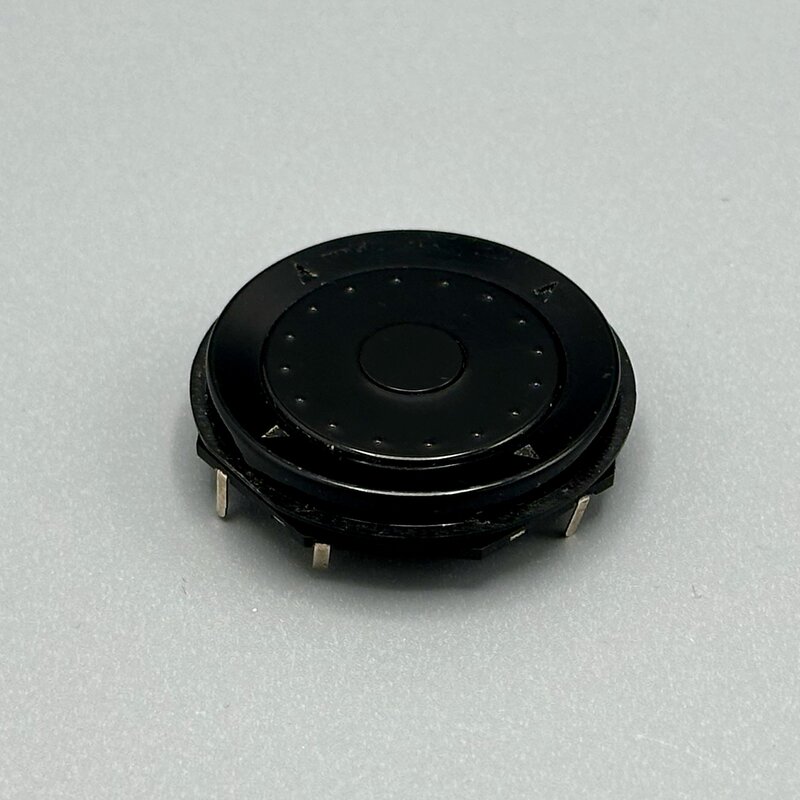 An interesting D-pad rocker with a central rotary encoder and push button. Photo by the Author